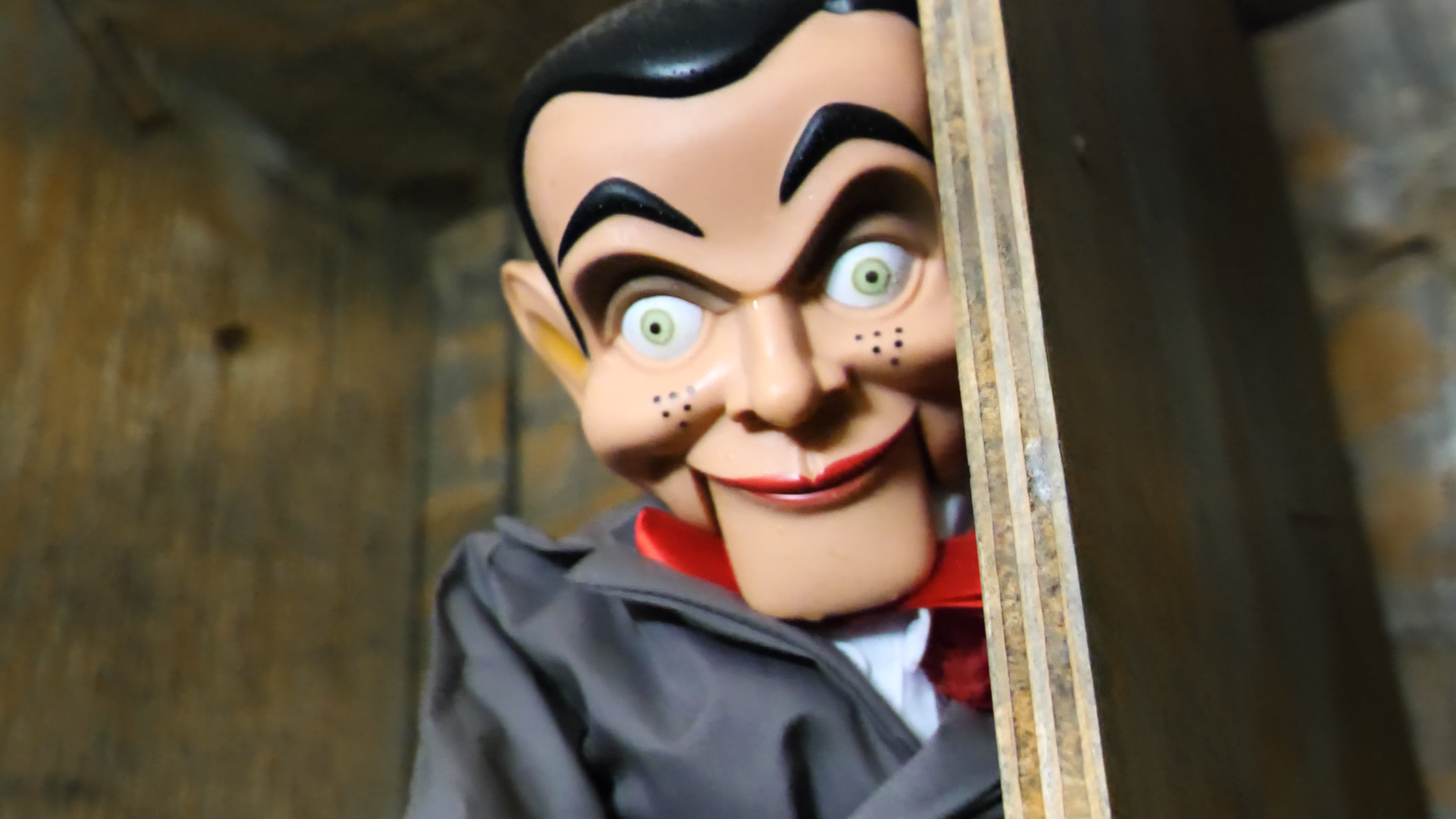 Creepy Doll 13th Gate
